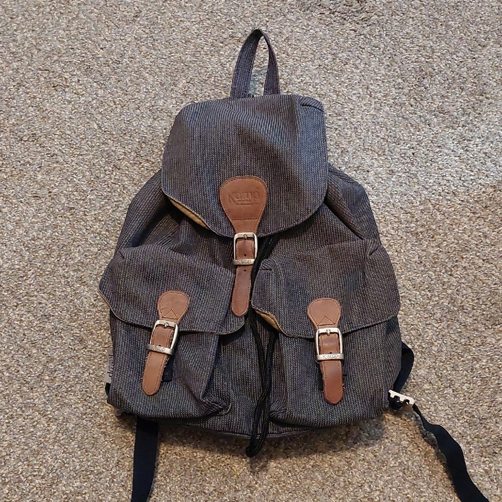 Kamp New York Canvas Backpack